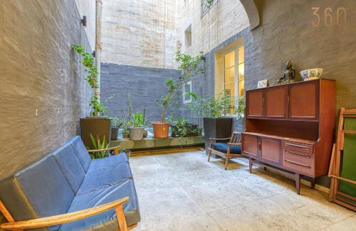 Floriana Apartment | Stunning traditional Palazzo in central Floriana by 360 Estates