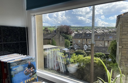 Honley Cottage | Stunning Two Bedroom Cottage in Honley