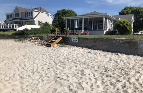 Magnolia House | Stunning Views from Beachfront House in Manchester-by-the-Sea!