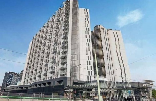 Docklands Apartment | Stunning View 2B APT Free Parking in Dockland