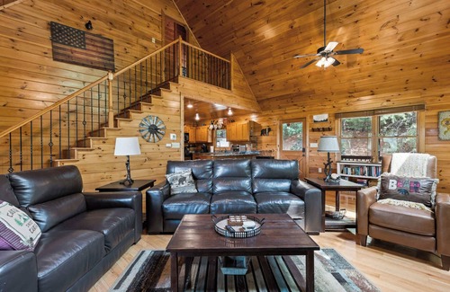 My Mountain House | Stunning Views~Hot Tub~Foosball~Grill~Dog Friendly