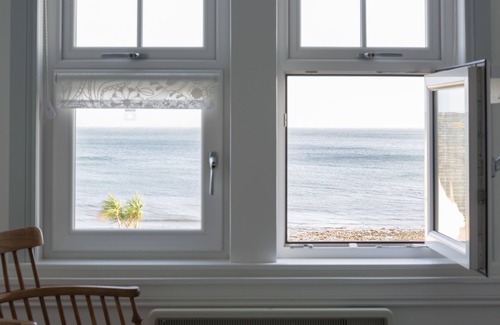 Whiting Bay Cottage | Stunning views of Whiting Bay, Holy Isle and The Clyde WiFi - arranescapes.co.uk