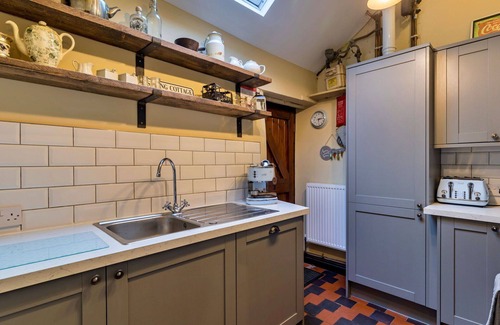 Tunstall House | Stunning villa for 6 people with WIFI and parking