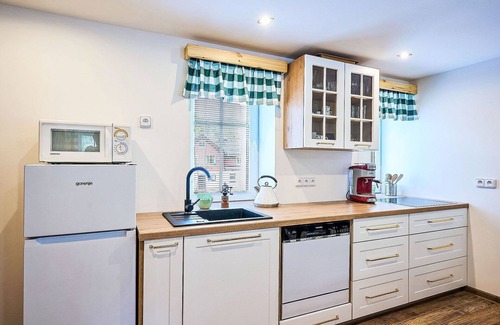 Bedrichov Villa | Stunning villa for 8 guests with WIFI, TV, terrace and parking
