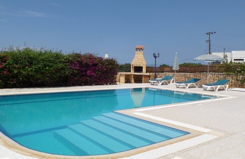 Catalkoy Villa | STUNNING VILLA WITH EXCEPTIONAL SEA & MOUNTAIN VIEWS. PRIVATE POOL & GARDENS