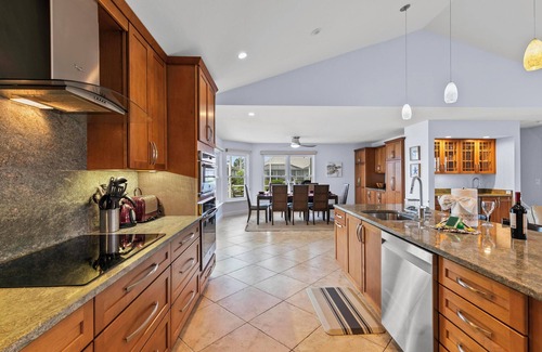 Marco Island House | Stunning waterfront home, with HUGE POOL!