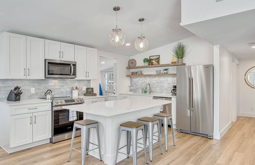 St. Augustine South House | Stunning Waterview! Beach and Downtown only 10min away.Boat ramp 1/4 mile away.