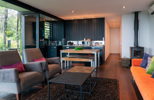 Piha House | Stunningly Private Piha Retreat