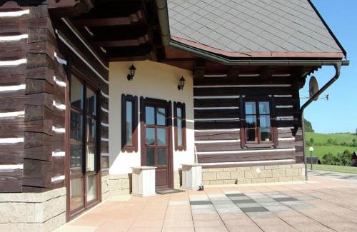 Stupná Villa | Stupná Holiday Home with Garden