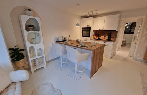 Universitat Apartment | Stuttgart Lux Living| Stylish Living in the Center