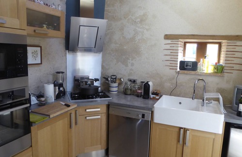 Chitenay Cottage | Stylih Stone Cottage in the Heart of the Grand Chateau Area of the Loire Valley