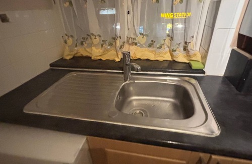 Hatch End Apartment | Stylish 1-bed Apartment- Sleeps 3 w/Central Links