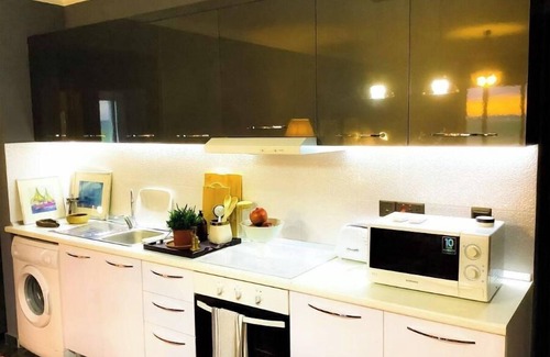 Trikomo Apartment | Stylish 1 Bedroom at Royal Sun Residence
