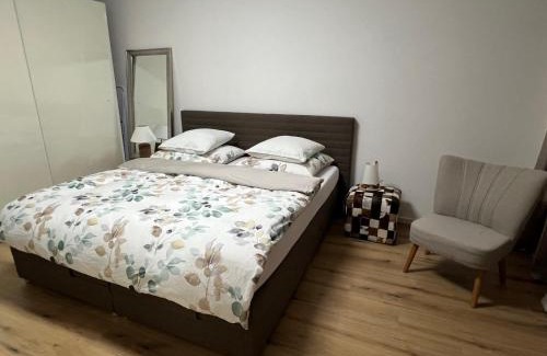 Matthaus Apartment | Stylish 1-bedroom condo close to exhibition square