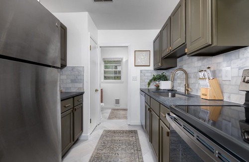 Vernon County Cottage | Stylish 1 bedroom cottage along the Mississippi River