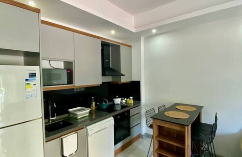 Avsallar Apartment | Stylish 1BR Flat Pool View & 10 min Walk to Beach