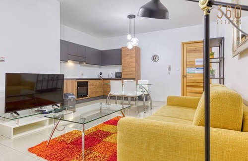 St. Andrew's Apartment | Stylish 1BR home with full amenities in Swieqi!