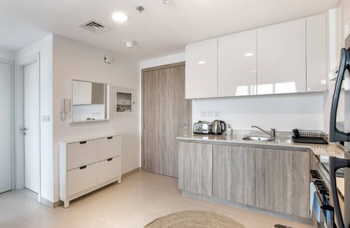 Dubai Apartment | Stylish 1BR Near Town Square - Sleeps 4 Guests!