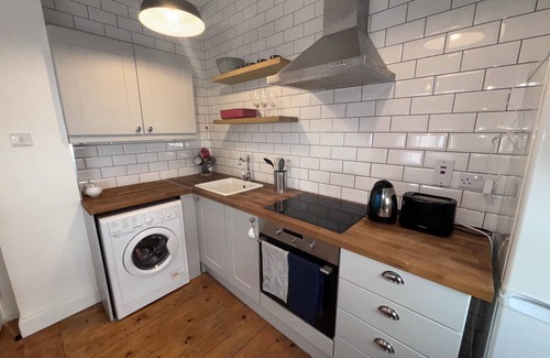 Grand Canal Dock Apartment | Stylish 2 Bedroom Apartment Dublin 2