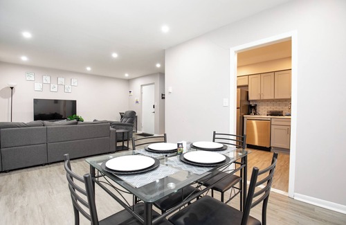 East Orange House | Stylish 2BR, Unit 2, Smart Lock, Yard, Laundry