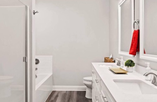 Dock Junction House | 🤩Stylish 🔥3 bdrm ✅ Garage ⚡️Wi-Fi 👍Gated Community🌟