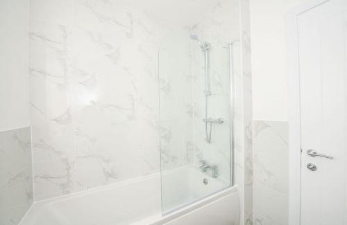 Bootle House | Stylish 3-Bed Home-Liverpool