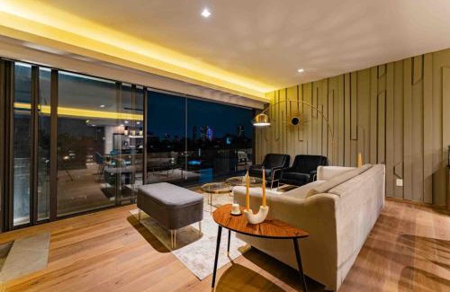 Polanco House | Stylish 3-Level Penthouse with Private Rooftop