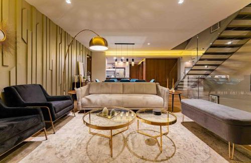 Polanco House | Stylish 3-Level Penthouse with Private Rooftop