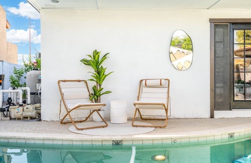 Camelback East House | Stylish 3B 2B house with Yoga room, sauna, hot tub, pool, & patio-sleeps 9