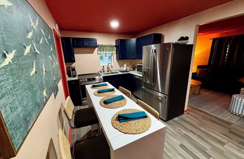 Mosby House | Stylish 3BR Getaway Near Downtown & Restaurants