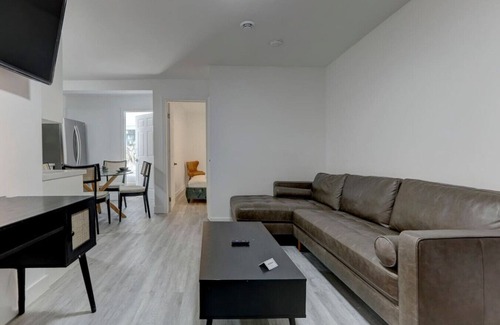 Sainte-Marie Apartment | Stylish 3BR in the heart of Downtown Montreal