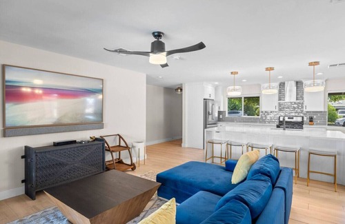 Camelback East House | Stylish 4 Bedroom Home w/Pool Heating & Hot Tub