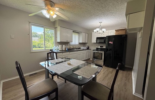 Columbus House | Stylish 4BR Oasis Near Easton & Polaris
