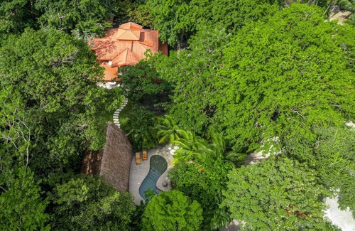 Nosara House | Stylish 5BR home w/pool in heart of Guiones