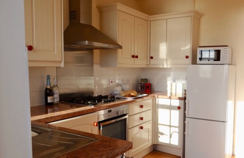 West Wemyss Cottage | Stylish and bright cottage with stunning sea views