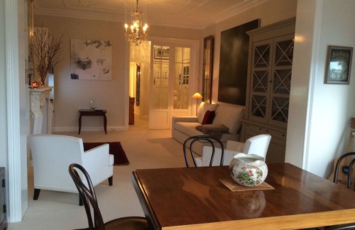 Woollahra Apartment | Stylish and Elegant 2B 1Study 1.5Bath Apt Woollahra