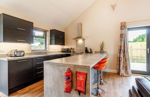 Selby Ski Chalet | Stylish and luxurious open plan lodge with underfloor heating and smart TV.