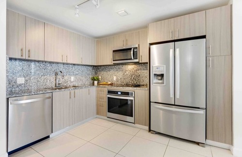 Doral Apartment | Stylish and Modern 1BR | Resort-Style Amenities
