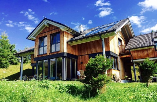 Flattnitz House | Stylish and modern designer wooden house on the Flattnitz