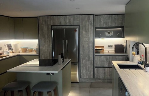 St Dogmaels House | Stylish and Peaceful home