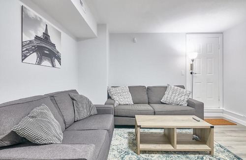 Guildford House | Stylish and spacious Accommodation