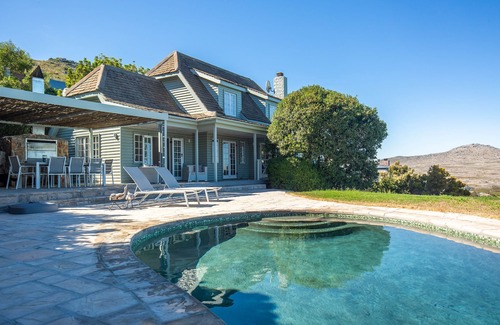 Scarborough House | Stylish and Spacious Luxury Bungalow with Pool and Sea views