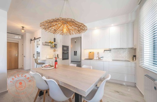 Perchel Norte Apartment | Stylish apartment in Malaga Center - TakeCareMalaga