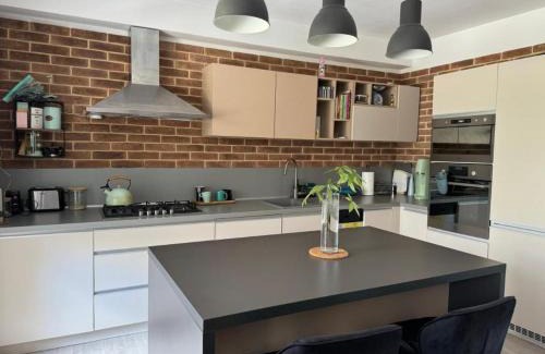 Raca Apartment | Stylish Apartment in Rača
