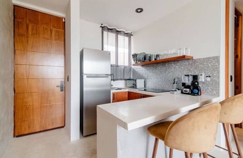 Xcumpich Condo | Stylish Apartment Near Malls & Siglo XXI by LAHOS