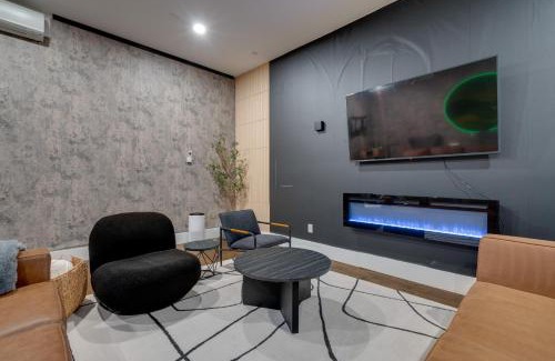 Hughes Park Lake Apartment | Stylish Apt Near Lake Travis with Entertainment