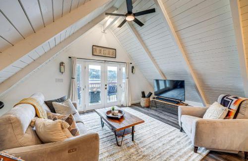 Geneva House | Stylish Bellingham Home with Lake and Mountain Views!