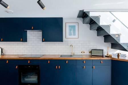 Cambridge House | Stylish Cambridge Home with free parking