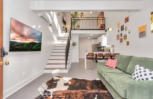 Montgomery House | Stylish Chic Tiny Loft Bungalow