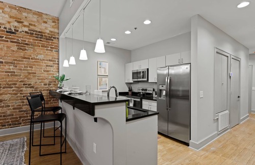 Spartanburg Apartment | Stylish City Apartment B with Patio